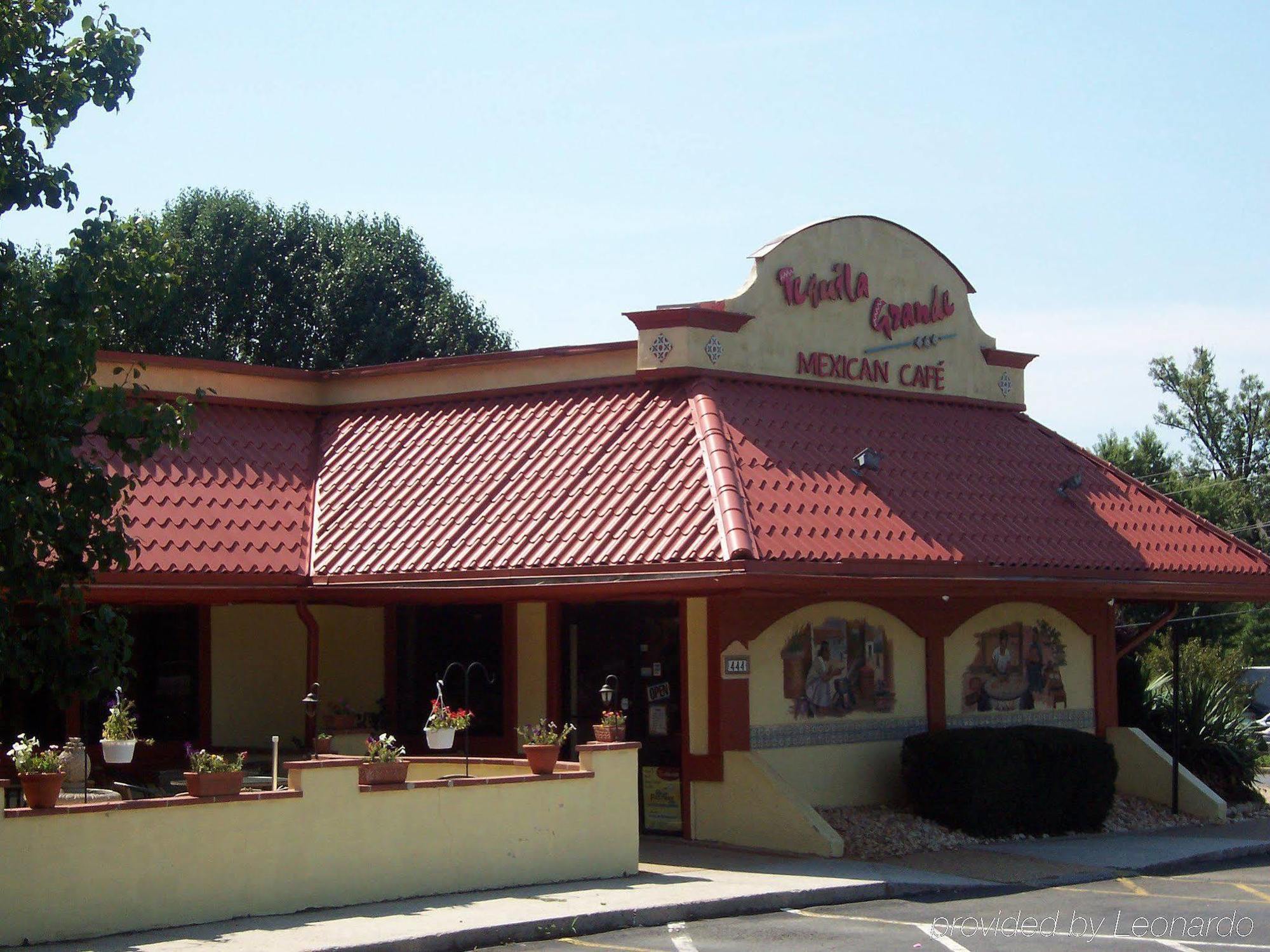 Vienna Wolf Trap Hotel Exterior photo