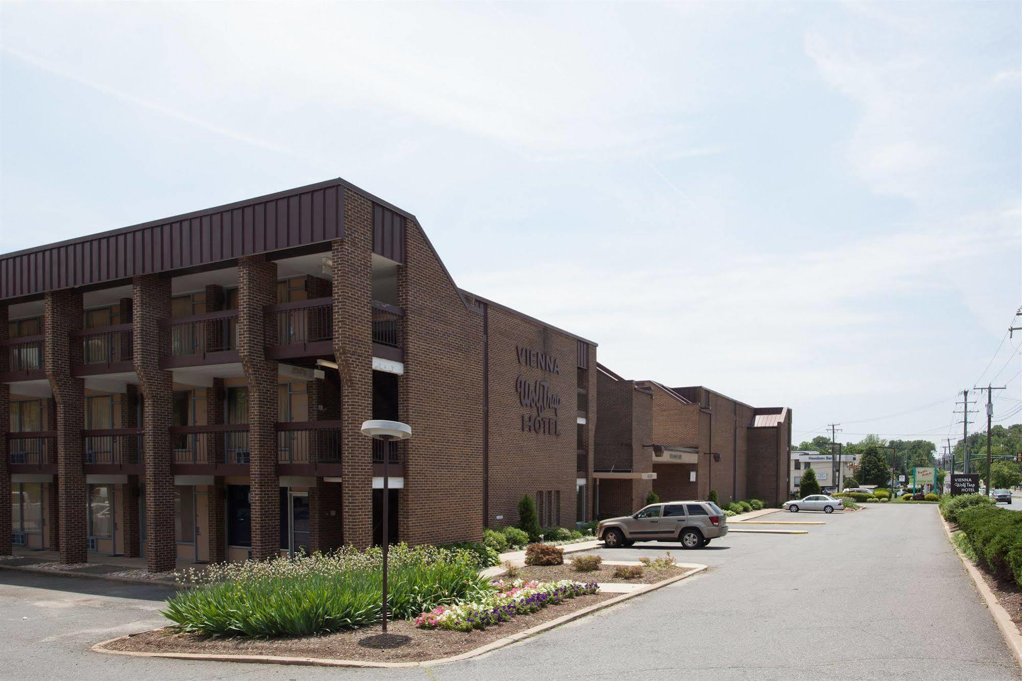 Vienna Wolf Trap Hotel Exterior photo